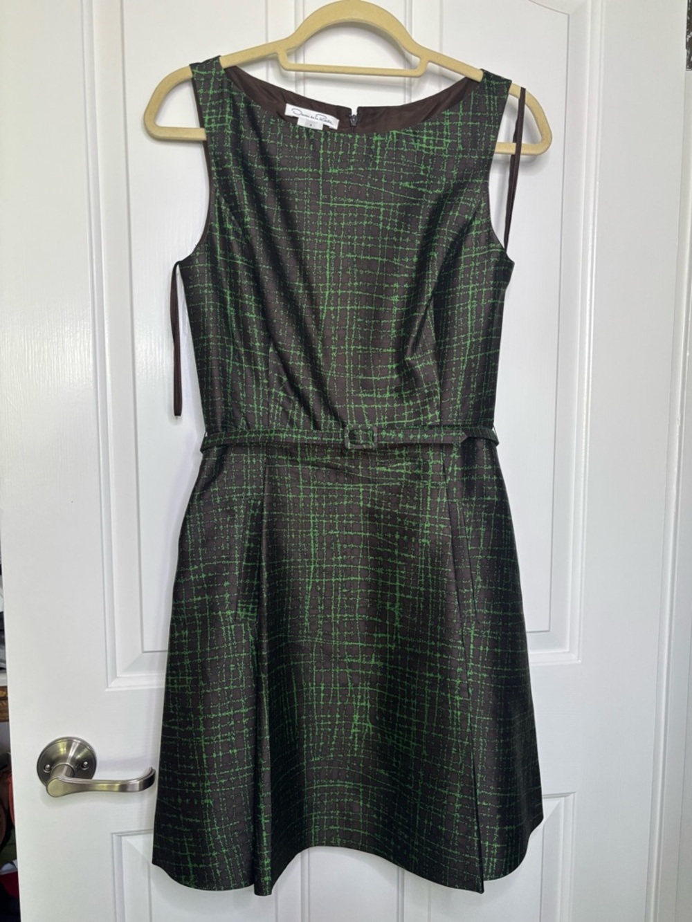 EUC Oscar de la Renta Belted Brown Dress with Green Grid Size 4